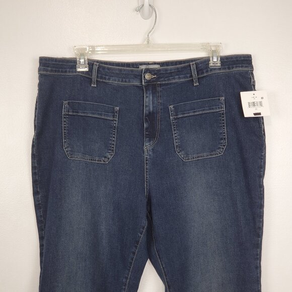 Falls Creek Women's Medium Dark Wash Stretchy Flare Jeans NEW NWT Size 22 - Picture 2 of 12